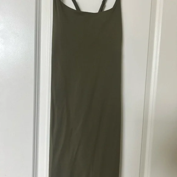 Halara active dress - Picture 4 of 6